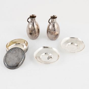 Two Japanese silver dishes, two small ewers and a box with cover, 20th Century.