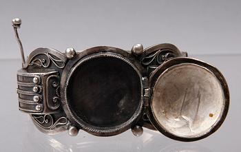 ARMBAND, silver, Ryssland, 1800-talets senare hälft.