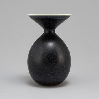 CARL-HARRY STÅLHANE, a unique stoneware vase, Rörstrand 1954.