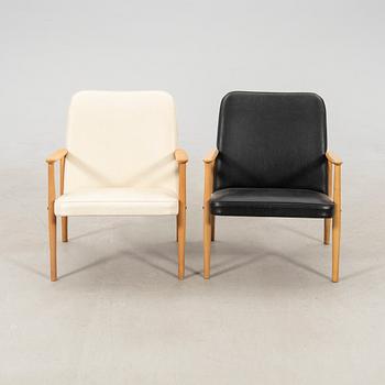 Armchairs, a pair from the mid-20th century.