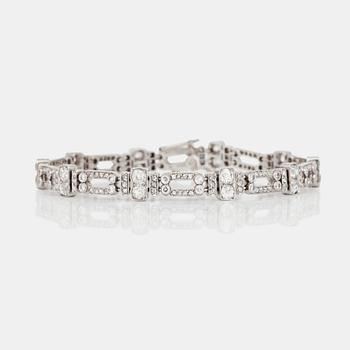 1049. An old- and rose-cut diamond bracelet. Total carat weight circa 3.00 cts. Made by W.A Bolin, Stockholm 1936.