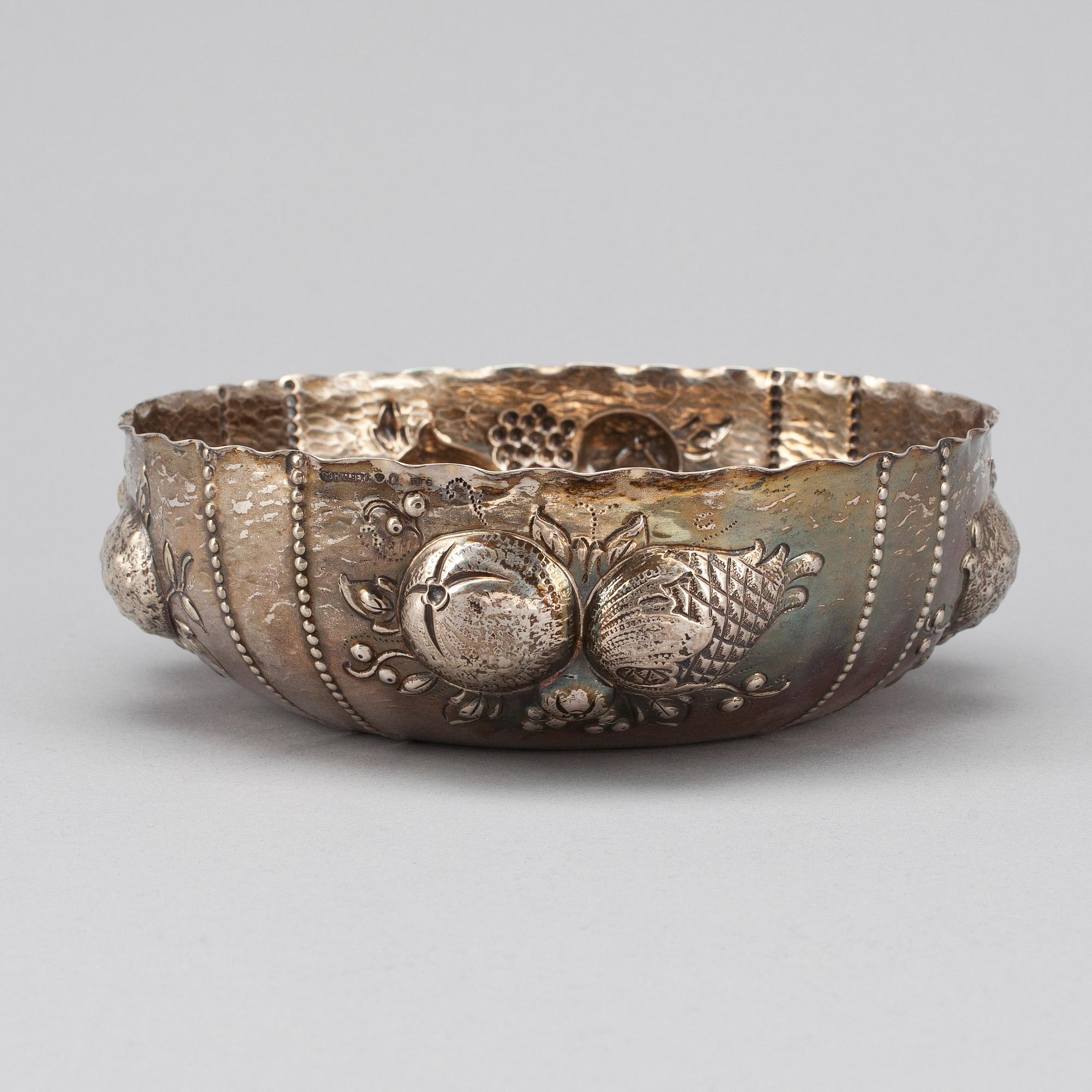 SKÅL, silver, C G Hallberg, Stockholm, 1921. Vikt ca 243g.