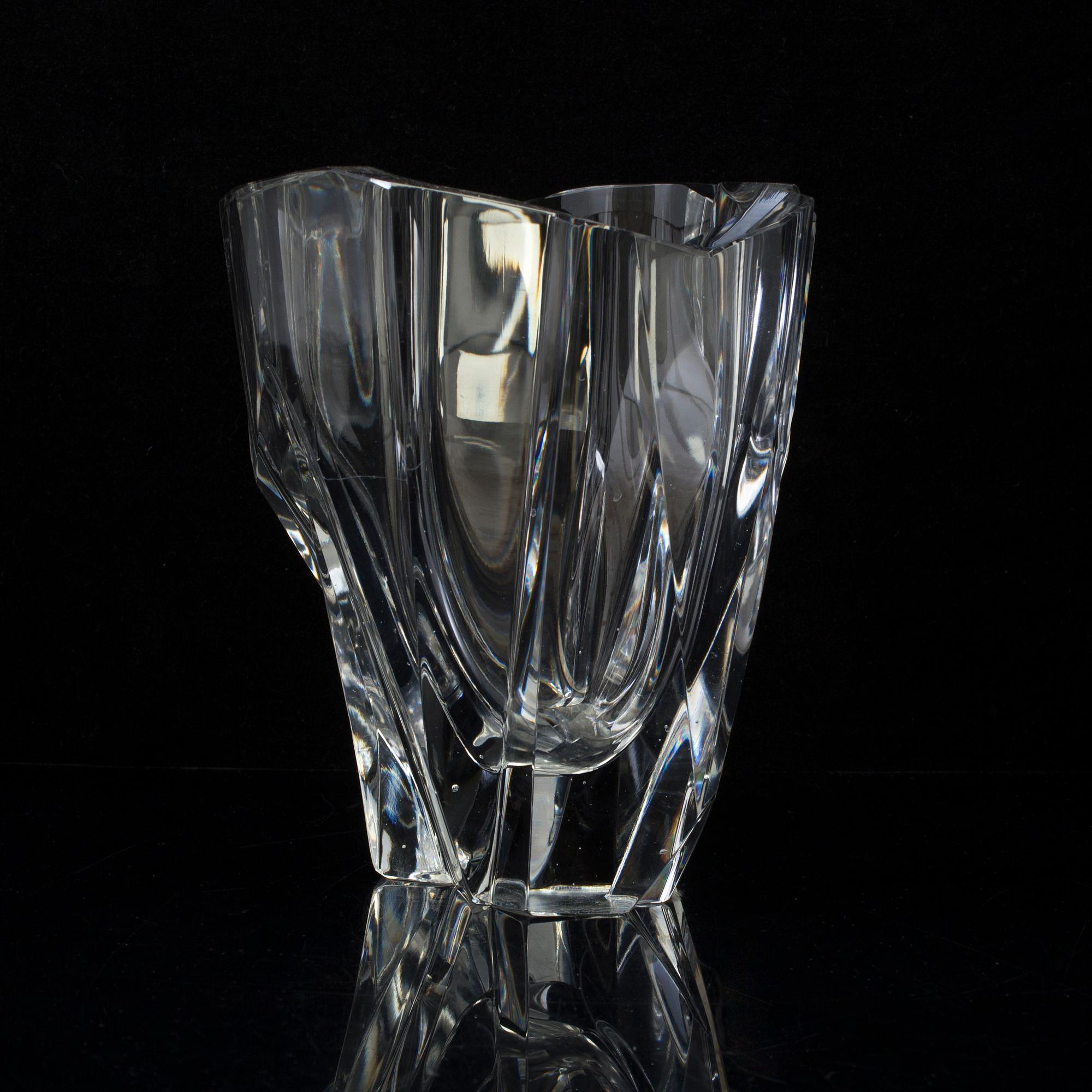 A glass bowl by Tapio Wirkkala for Iitala, 1958.