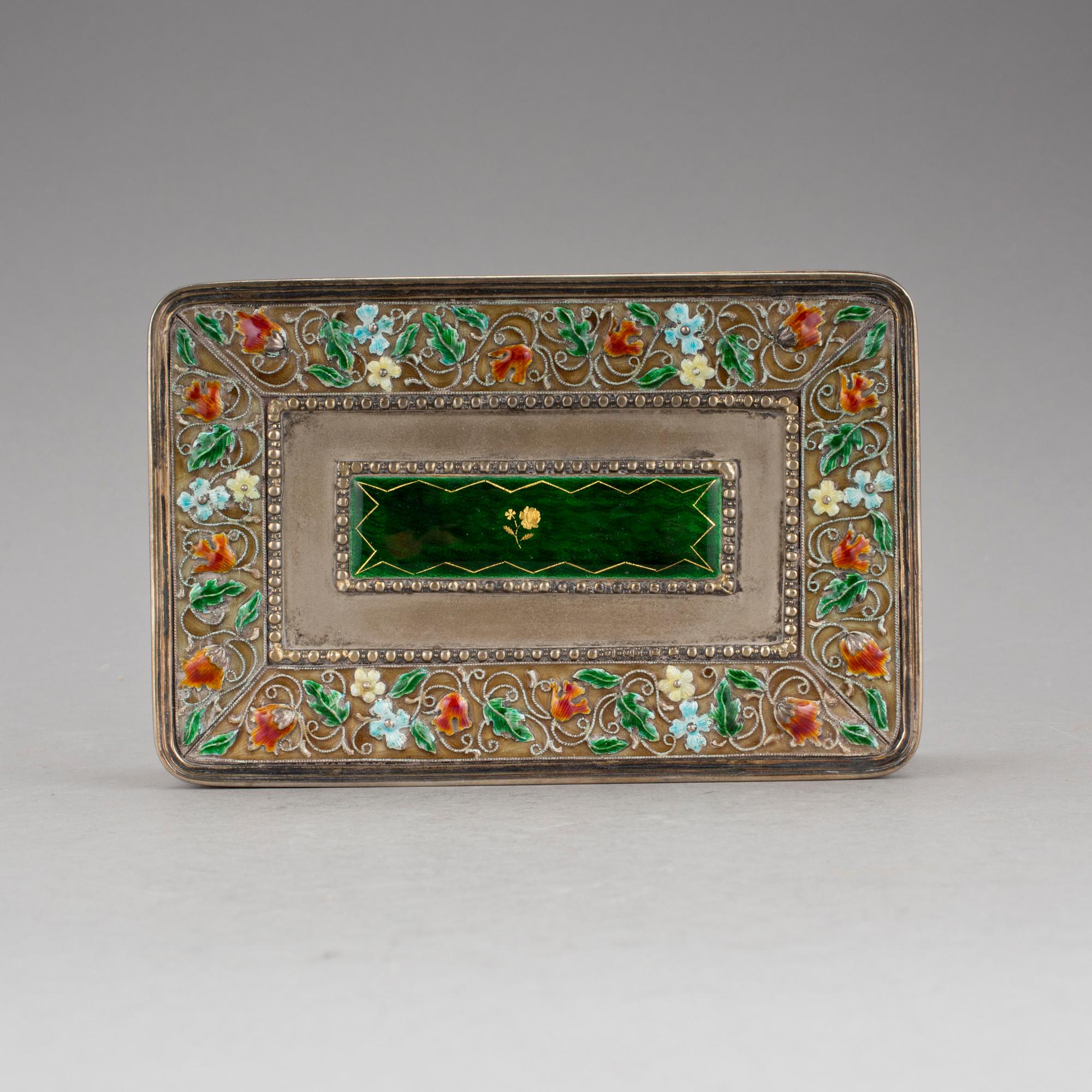 SKRIN, silver och emalj, troligen Nagpur,  Indien, 1900-tal. Vikt 885 g.