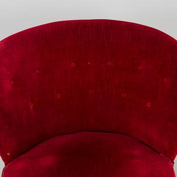 A mid-20th century armchair.