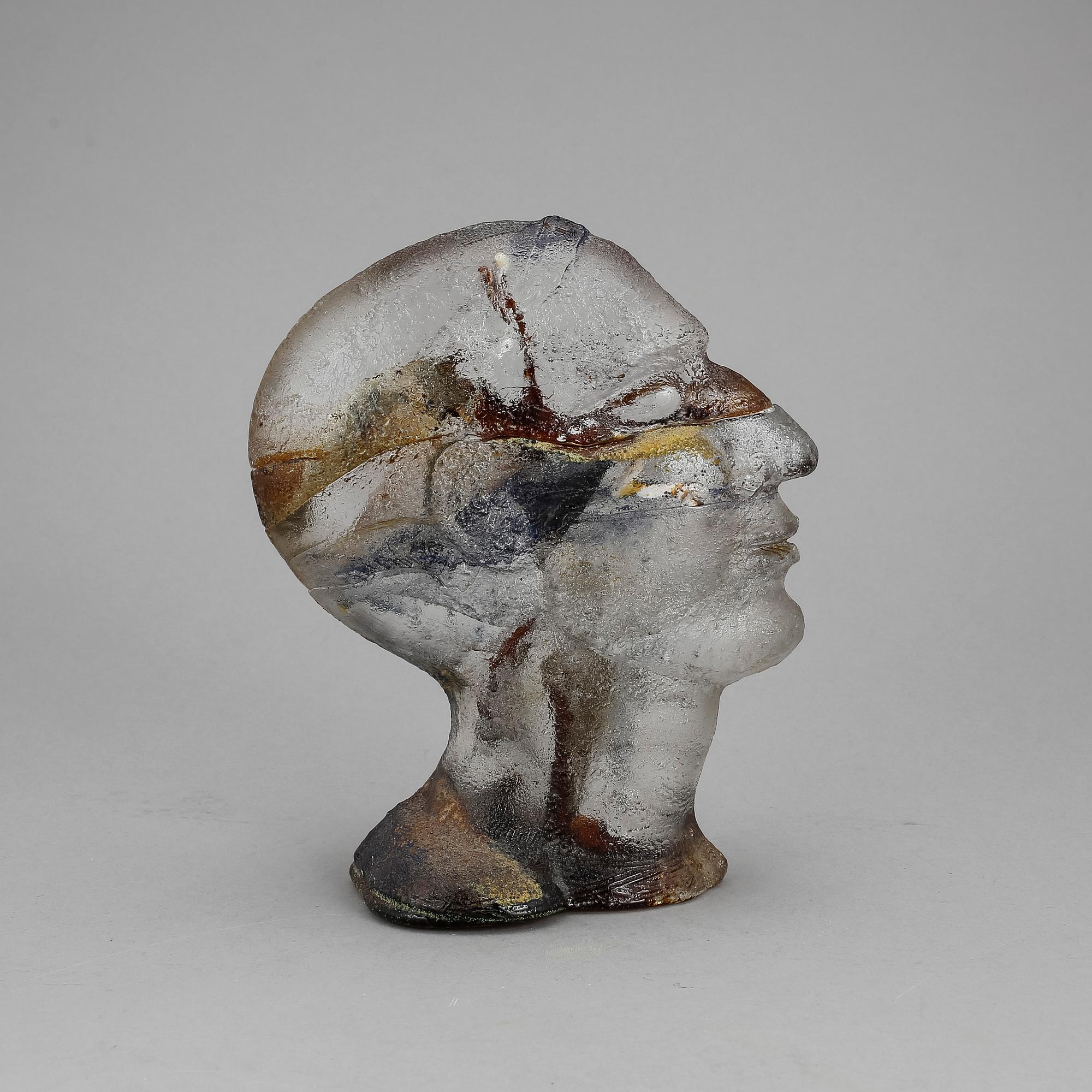 SKULPTUR, glas. Bertil Vallien. "Indianhuvudet". Signerad och numrerad 250/14.