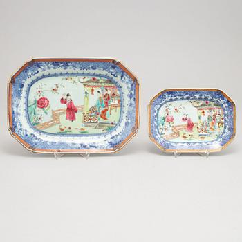 A set with two famille rose dishes, Qing dynasty, Qianlong (1736-95).