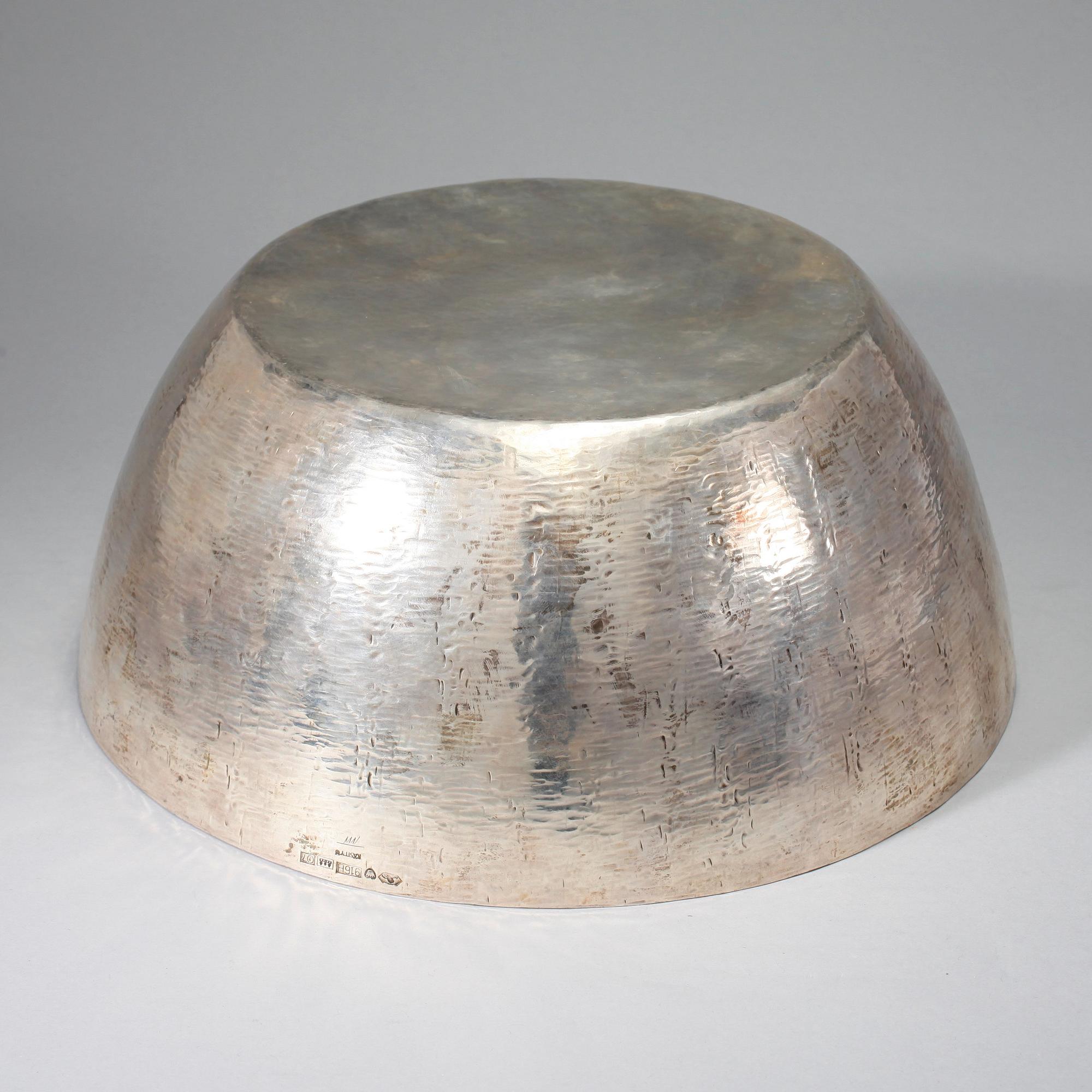 Tapio Wirkkala, A PUNCH BOWL.