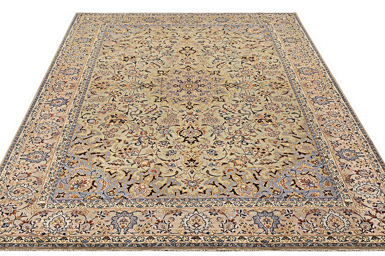 A carpet, Najafabad, c. 384 x 274 cm.