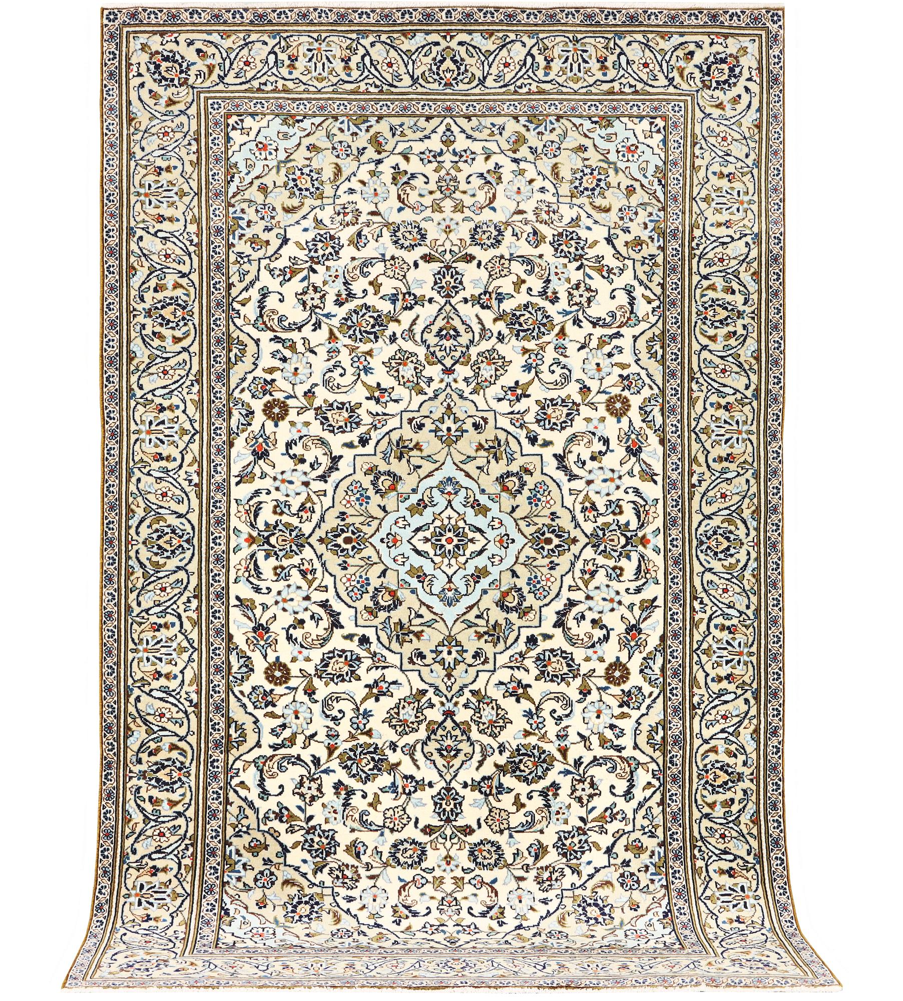 A Kashan carpet, a. 254 x 145 cm.