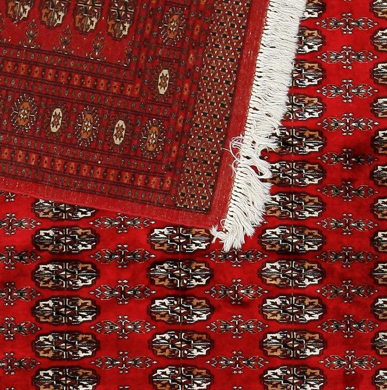 MATTA, Kashmir. Ca 190 x 285 cm.