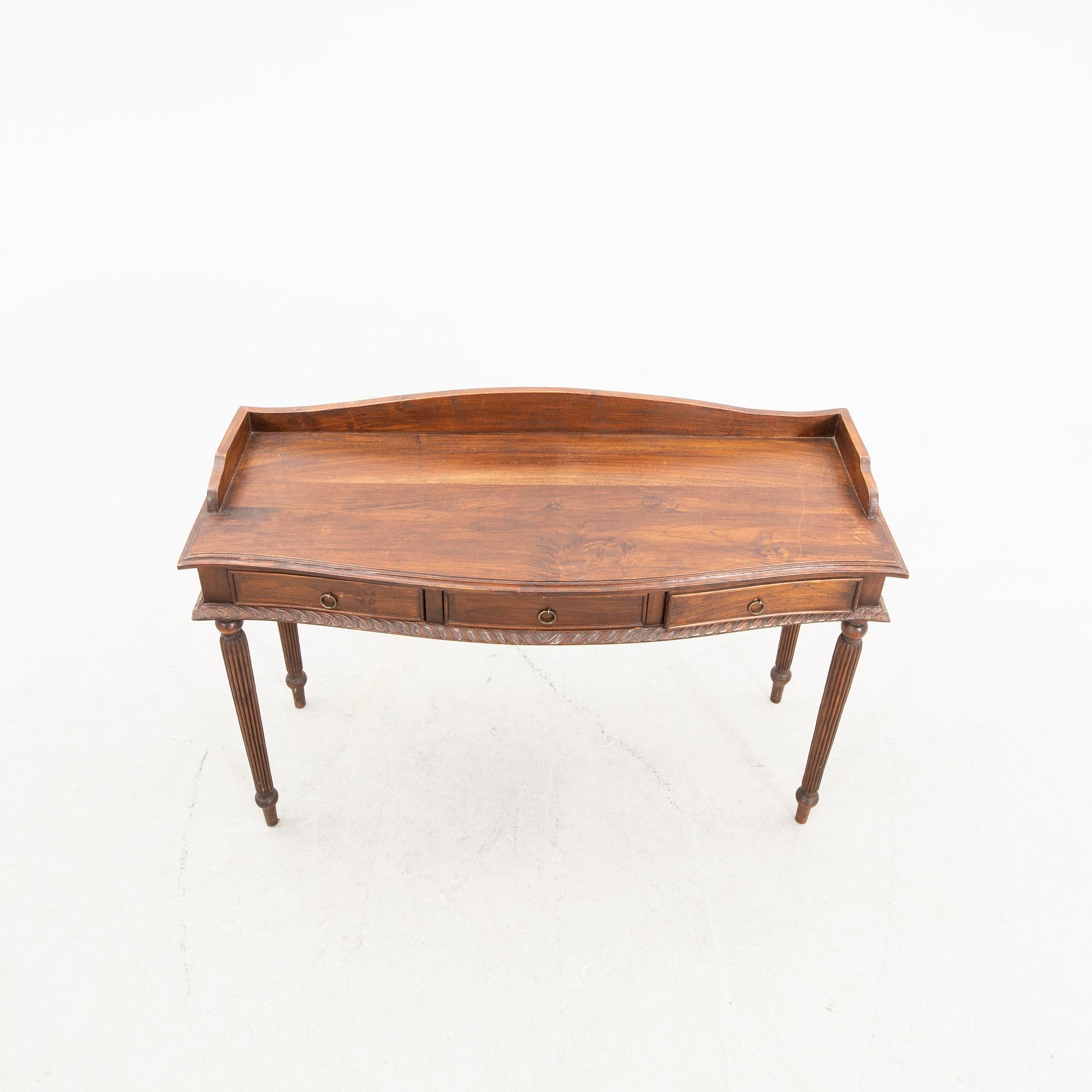 Sideboard 1900-talets senare del.