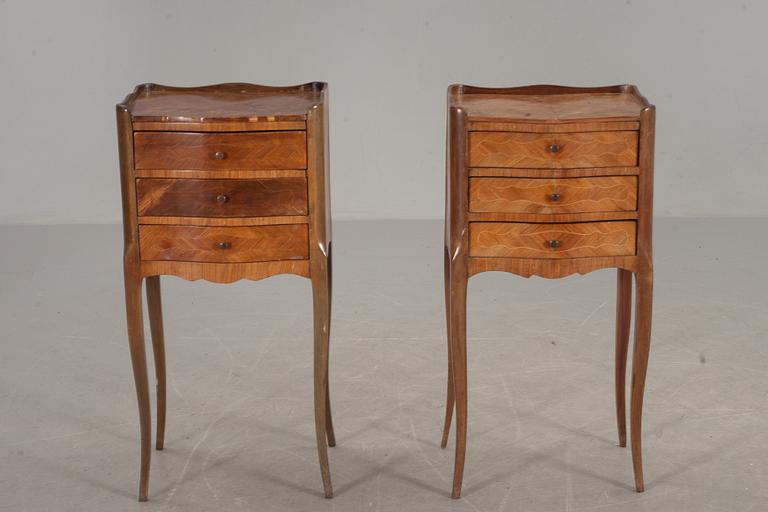 BYRÅER, ett par, Louis XV-stil, 1900-talets andra hälft.