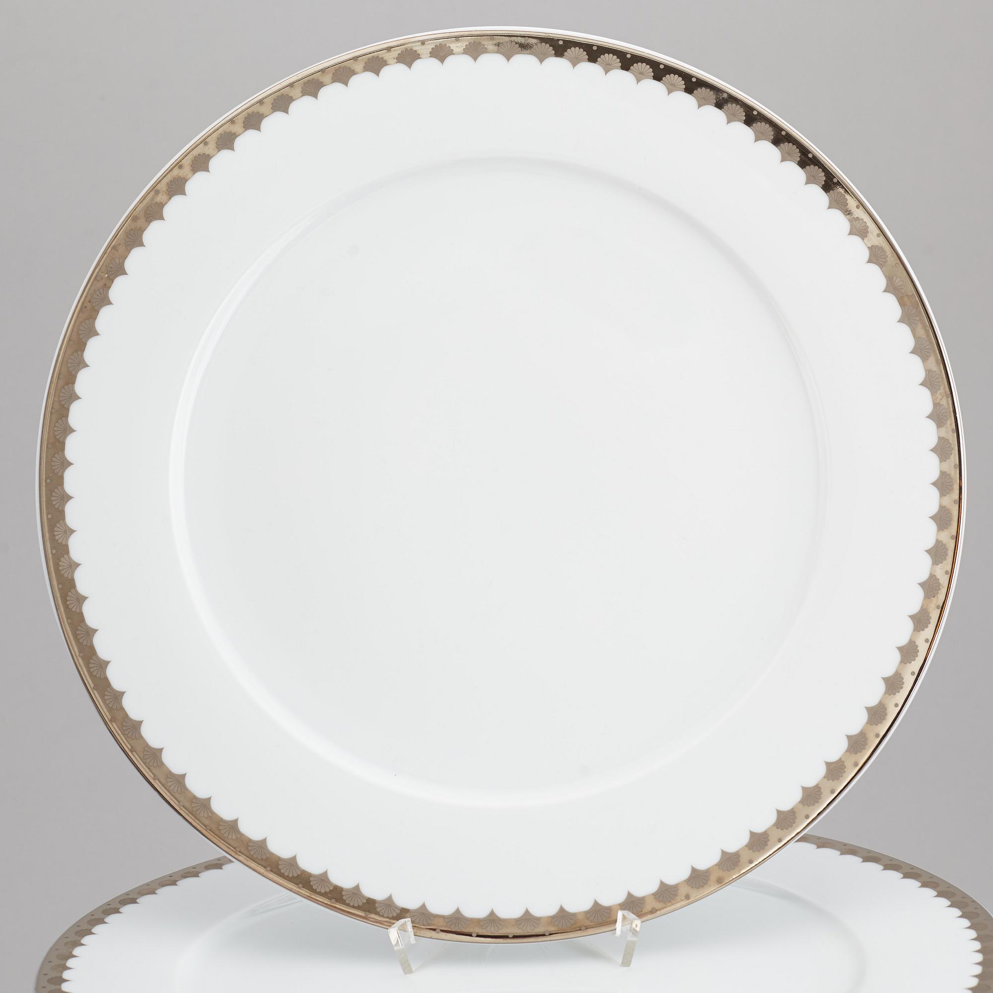 A Sigvard Bernadotte  service, Millenium design, 2000. (175 porcelain pieces and 96 cutlery pieces).