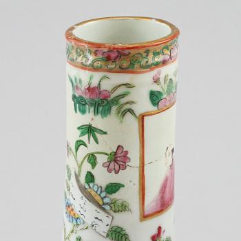 VASER, ett par, porslin, Kina, 1800-tal.