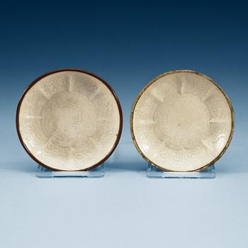 1410. A pair of ding dishes, Song dynasty (960-1279).