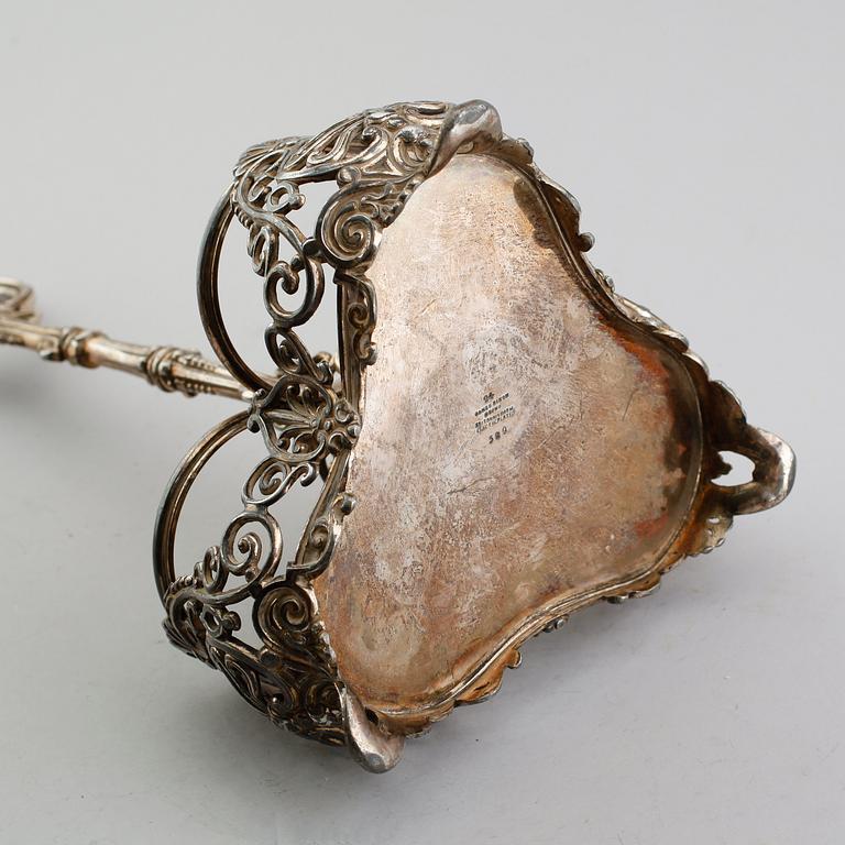 KARAFFSTÄLL, nysilver, James Dixon & Sons, England, omkring år 1900.