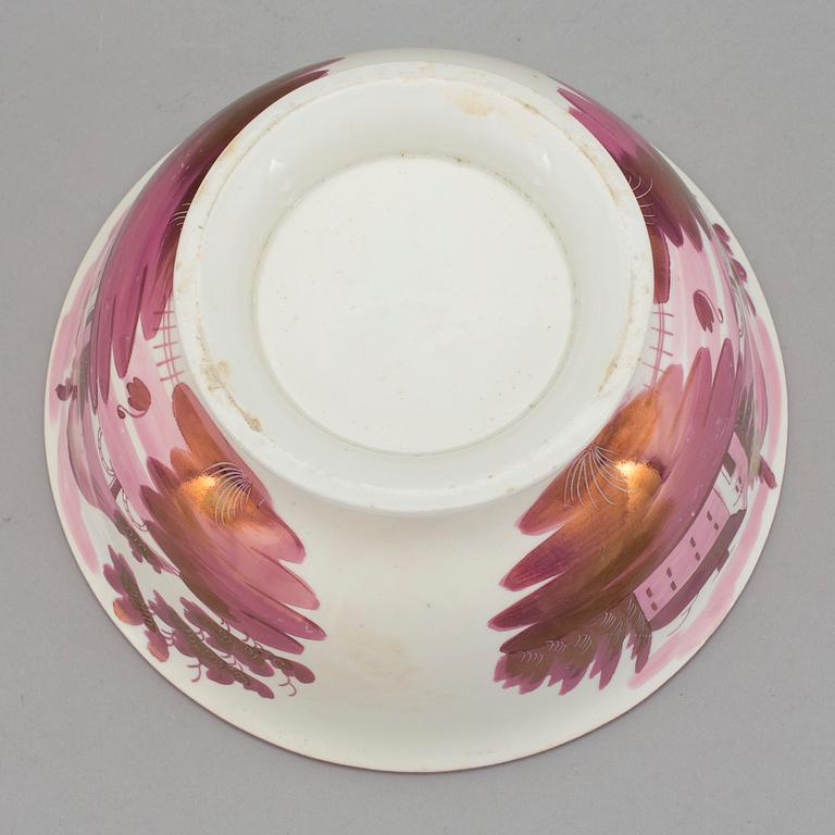 A 19th century porcelain bowl.