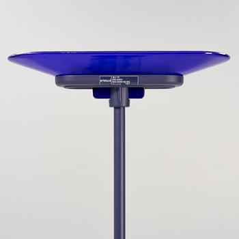 Perry King, Santiago Miranda & Gianluigi Arnald, a 'Jill' uplight from Arteluce/Flos.