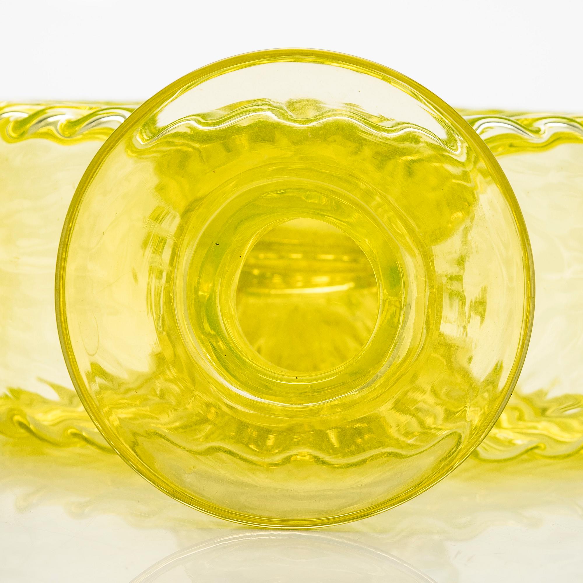 Helena Tynell, a 'Solflaskan' for Riihimäki Glassworks, Finland. In production 1964-1974.