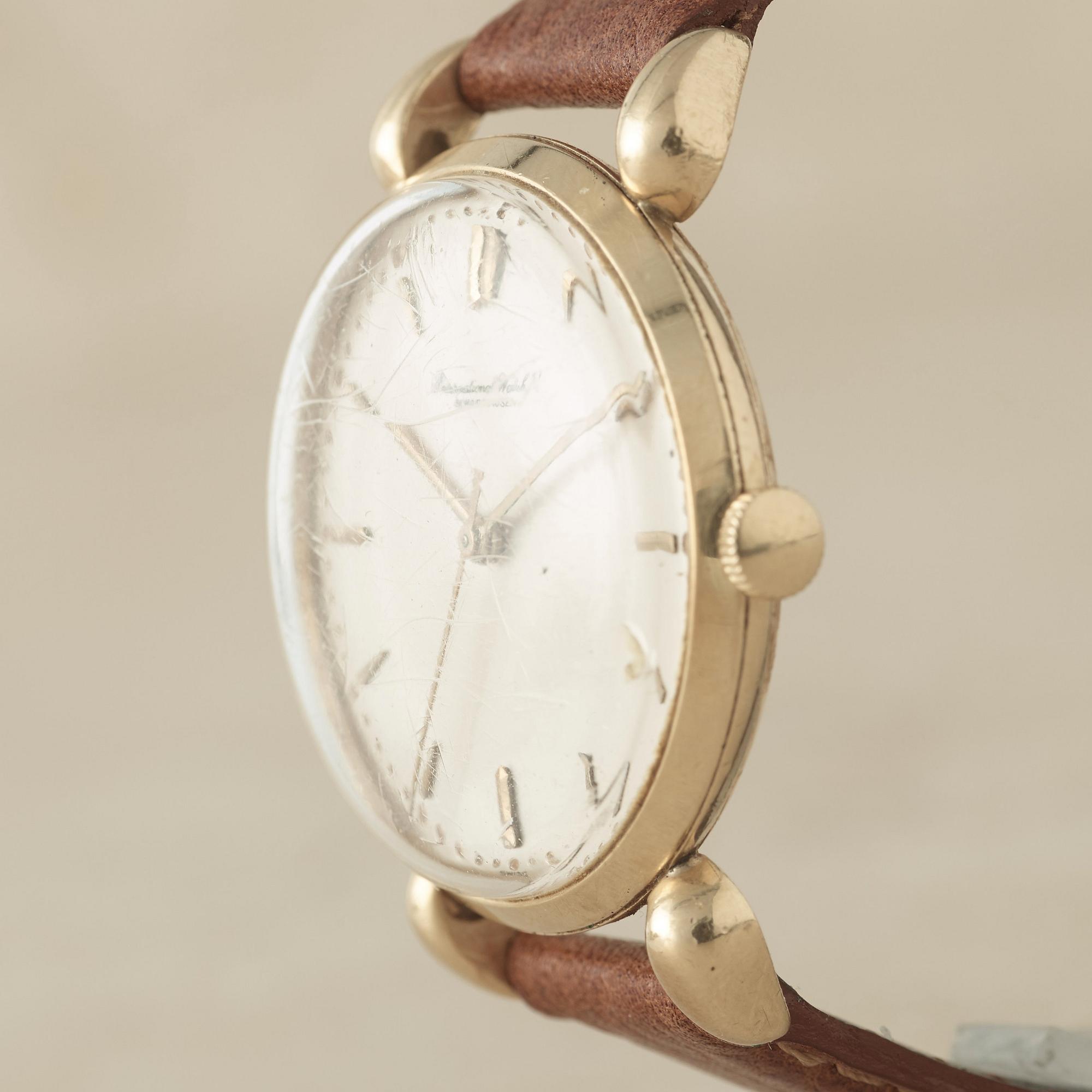 INTERNATIONAL WATCH Co, Schaffhausen, "IWC", "Claw lugs", armbandsur, 35 mm,