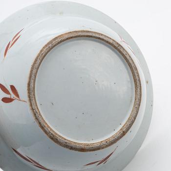 Tvättfat/handfat, porslin, Kina, Qingdynastin, 1800-tal.