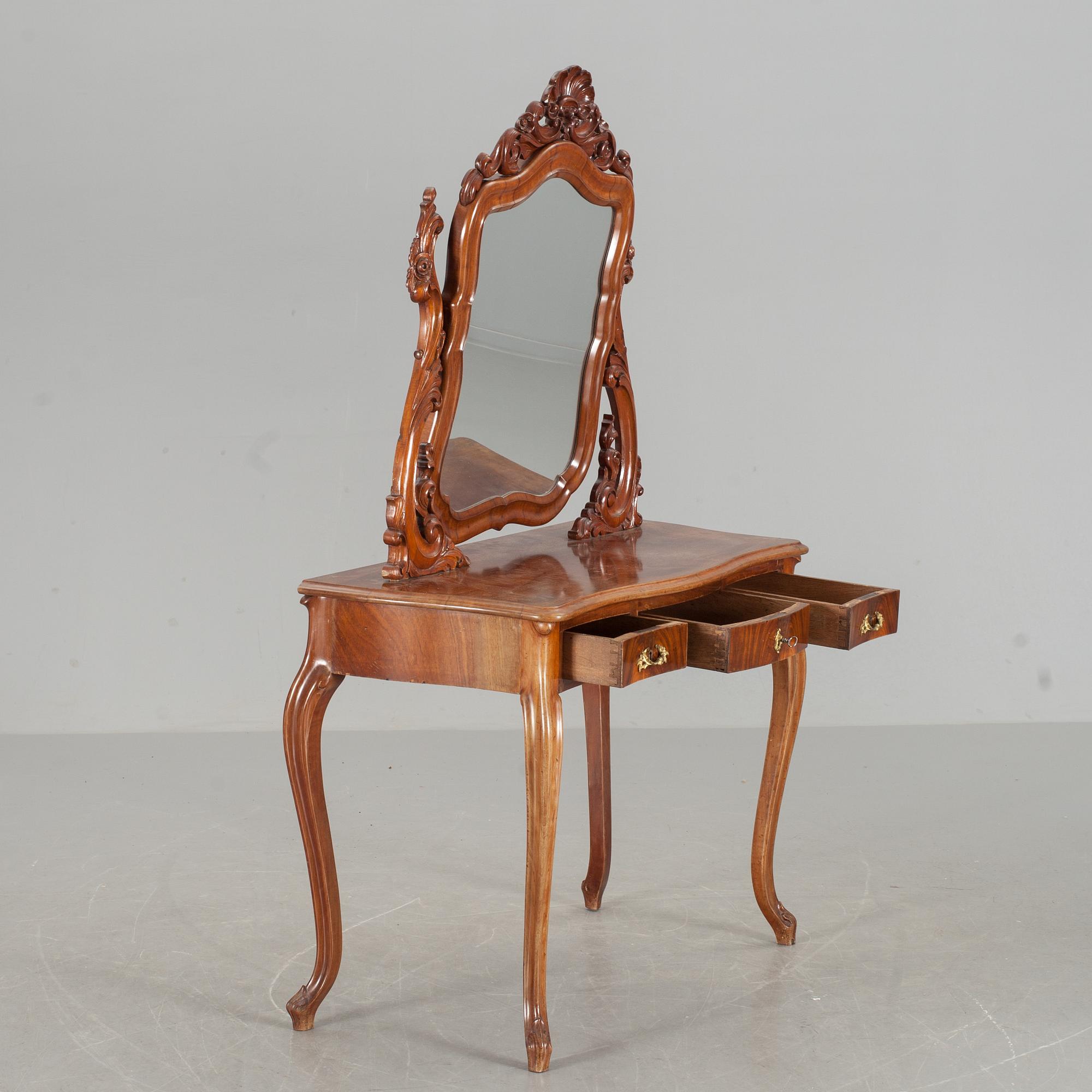 TOILETTBORD, nyrokoko, daterad 1868.