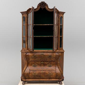VITRINSKÅP, barockstil, 1800-tal.