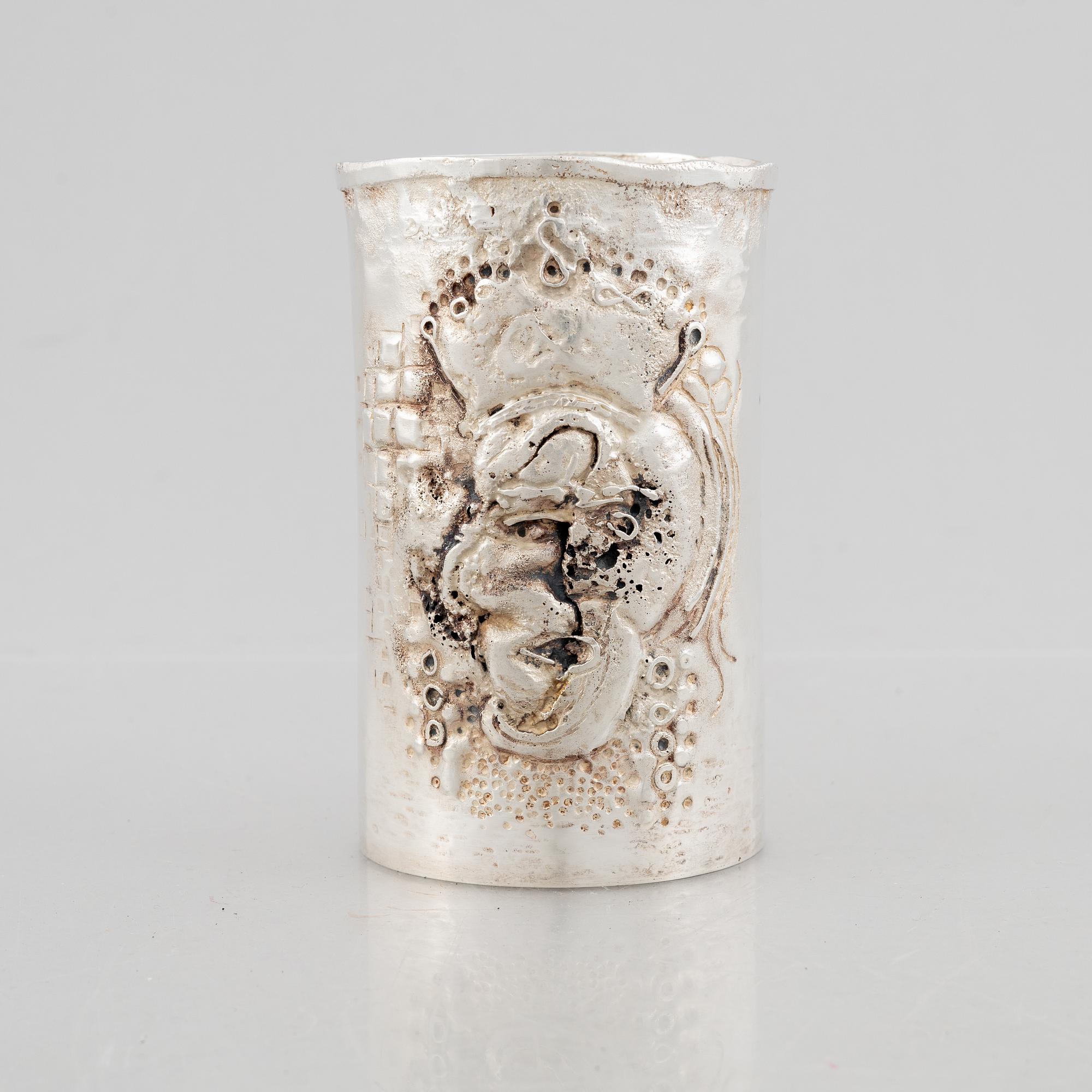 A sterling silver vase, mark of Lars Arby, Gothenburg, Sweden 1983.