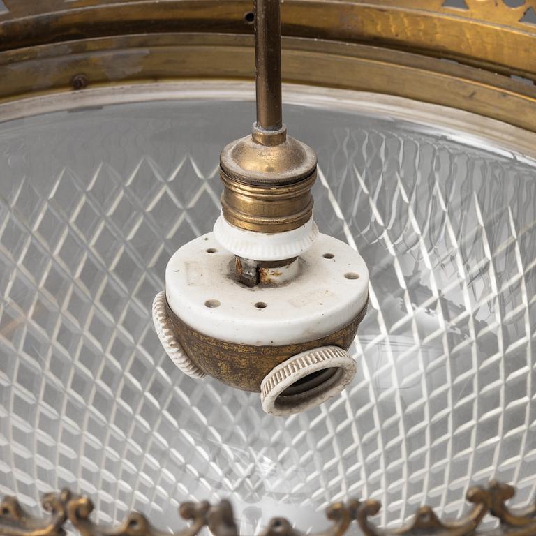 A chandelier, beginning of the 20th century.