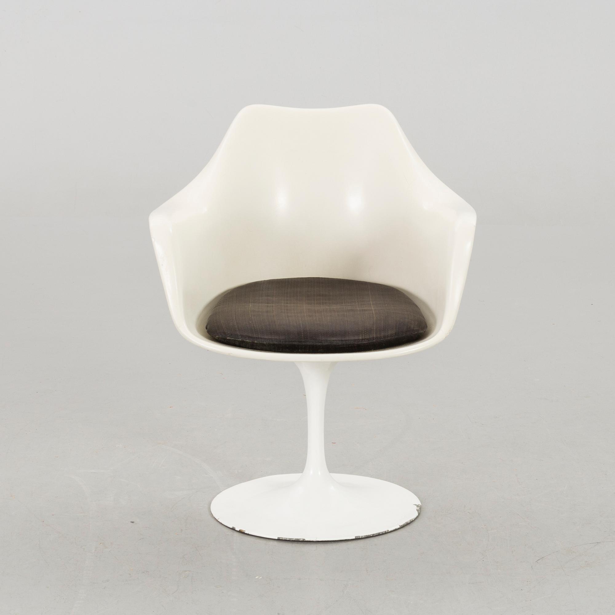 EERO SAARINEN, chair "Tulip" model 150.