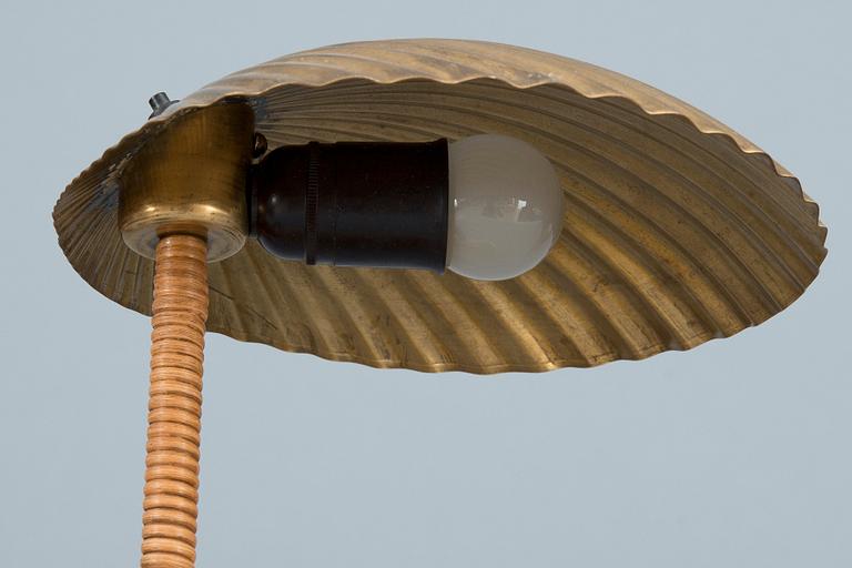 Paavo Tynell, BORDSLAMPA.