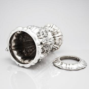 An Austria-Hungary 19th century silver champagne cooler, maker's mark FT, Vienna 1844.