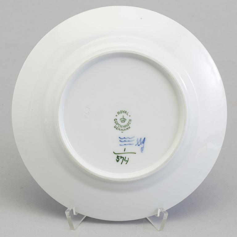 A COFFEE-SERVICE, 19 parts (12+6+1), porcelain, Royal Copenhagen, Denmark.