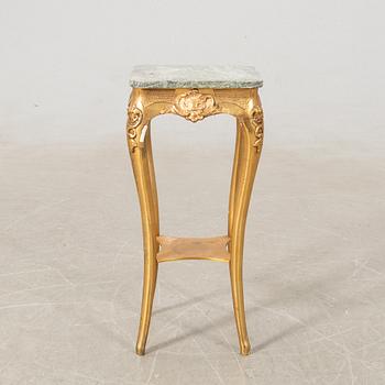 Pedestal Louis XV style, first half of the 20th century.