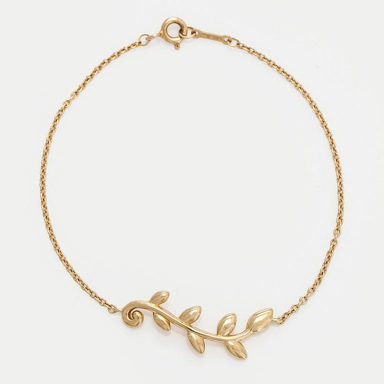 Tiffany & Co, Paloma Picasso, an 18K gold "Olive Leaf" bracelet.