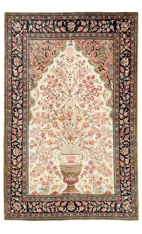 A silk Qum rug, c. 156 x 101 cm.