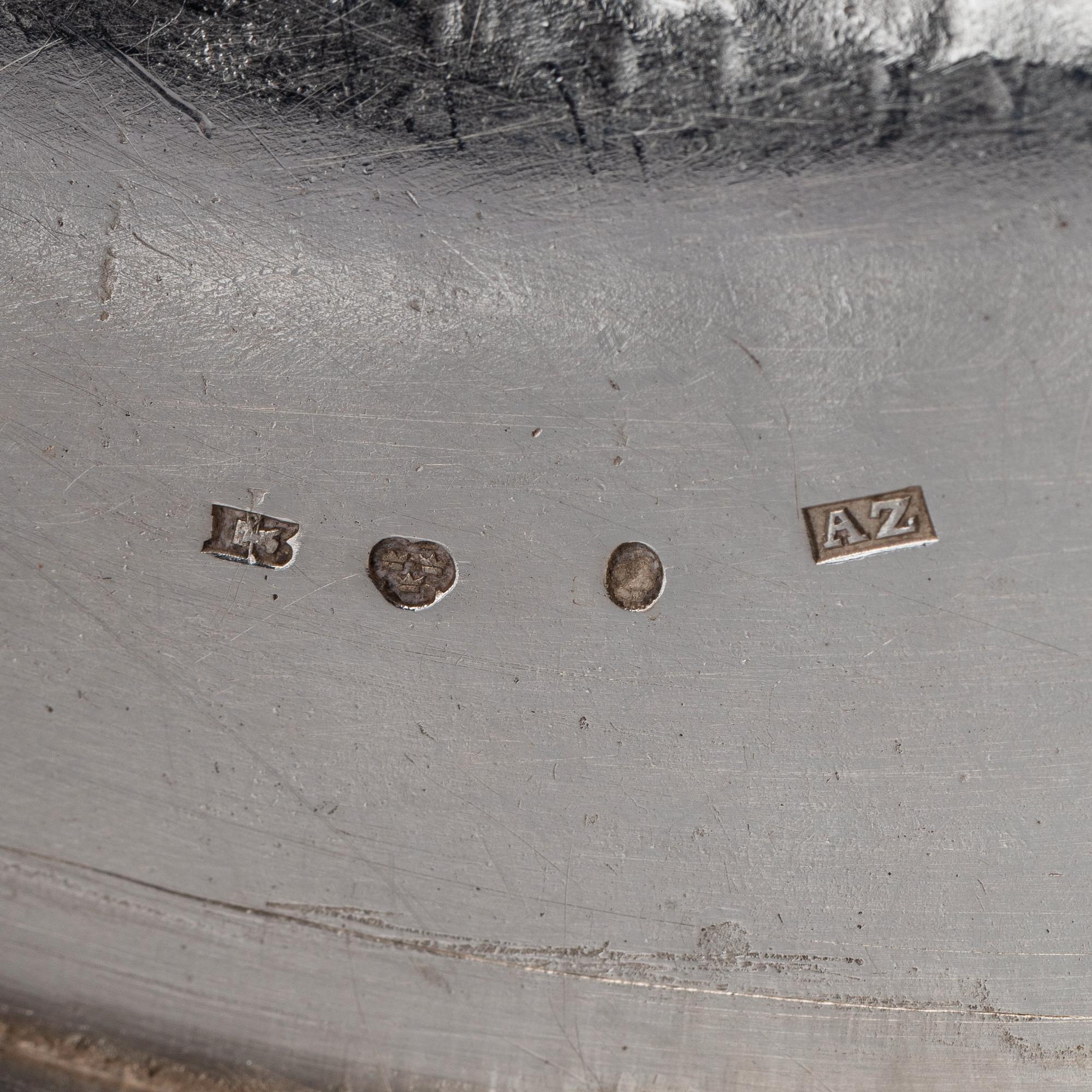 Adolf Zethelius, sockerskålar med lock, ett par snarlika, Stockholm 1817 och 1818. Empire.