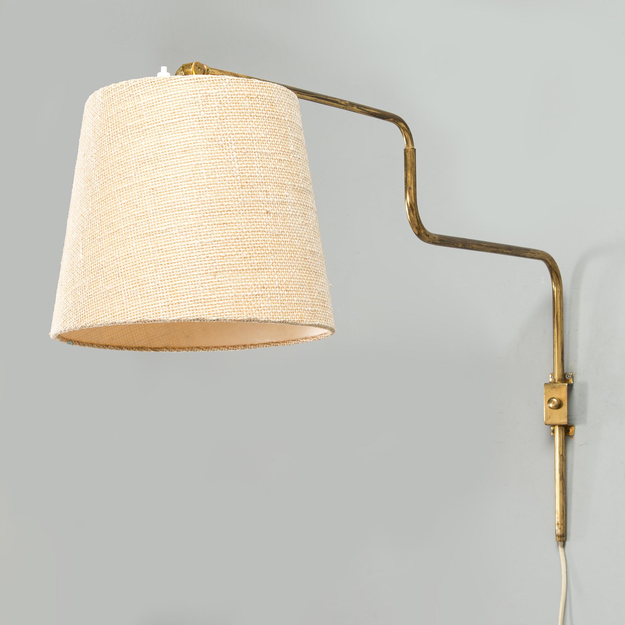 A 1950's wall light for Valinte.