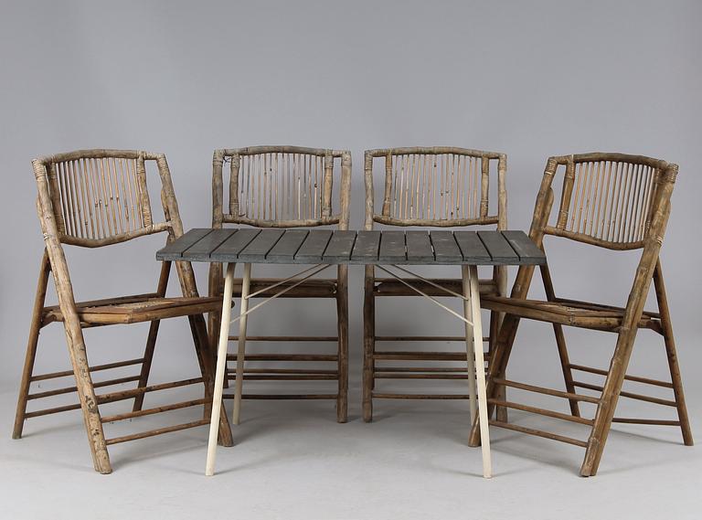 BORD OCH STOLAR, 5 delar, 1900-talets andra hälft.