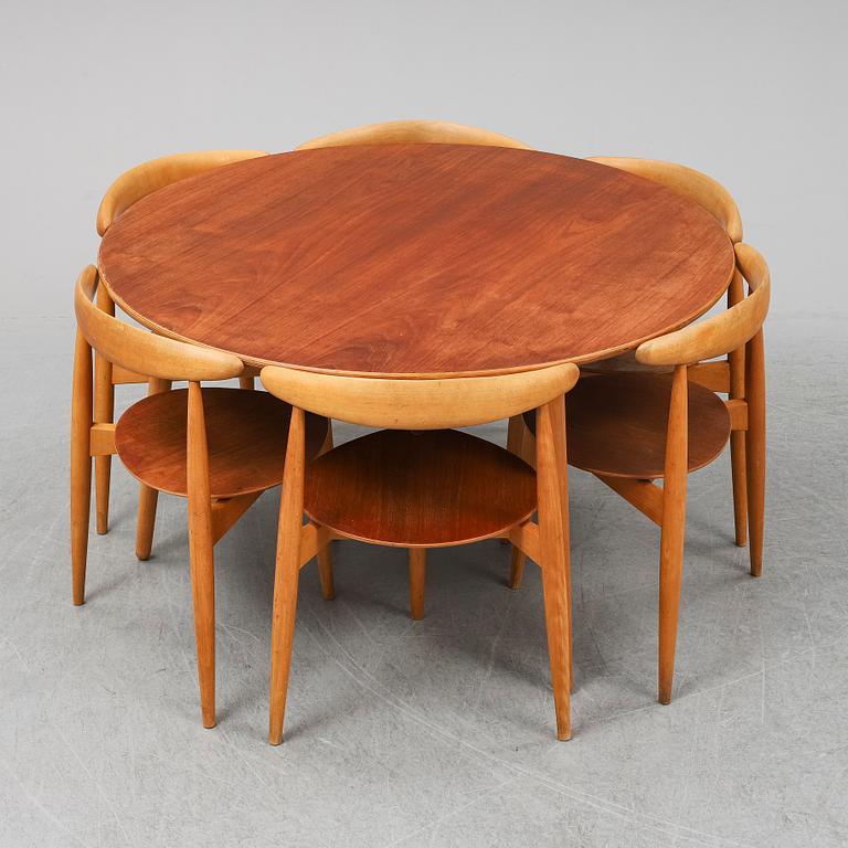 HANS J WEGNER, "Hjerte- set", matbord med sex stolar, Fritz Hansen, Danmark 1950-tal.