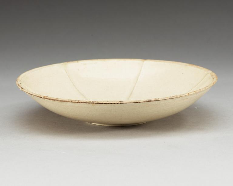 A white glazed dish, Song dynasty (960-1279).