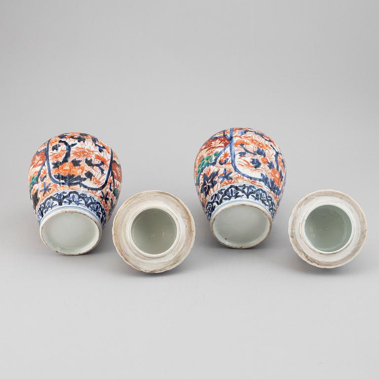 A pair of imari vases with covers, Japan, Meiji (1868-1912).