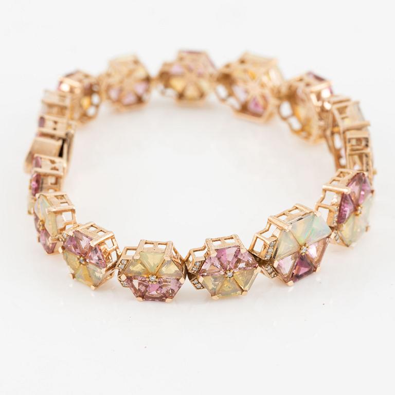 Bracelet with pink tourmalines, opals, and brilliant-cut diamonds.