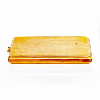 A 20th century 14K gold cigaret case, weight 186,1 grams.