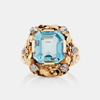 A circa 4.85 ct aquamarine and rose-cut diamond ring.