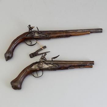 Two late 18th century flintlock pistols.