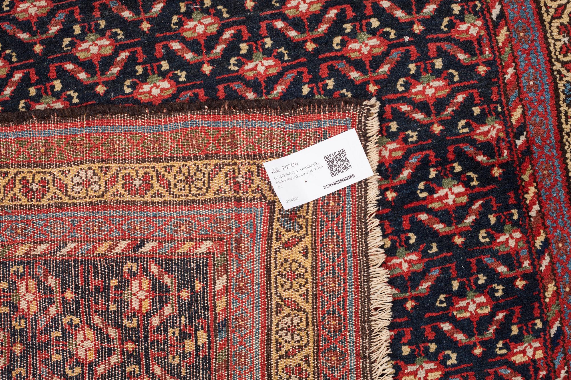 GALLERIMATTA, semiantik, nordvästpersisk, ca 306 x 101 cm.