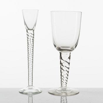 A glass service, 31 pieces, 20th century.