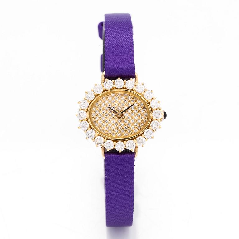 Wristwatch, 18K gold and brilliant and single cut diamonds, 21 x 25 mm.